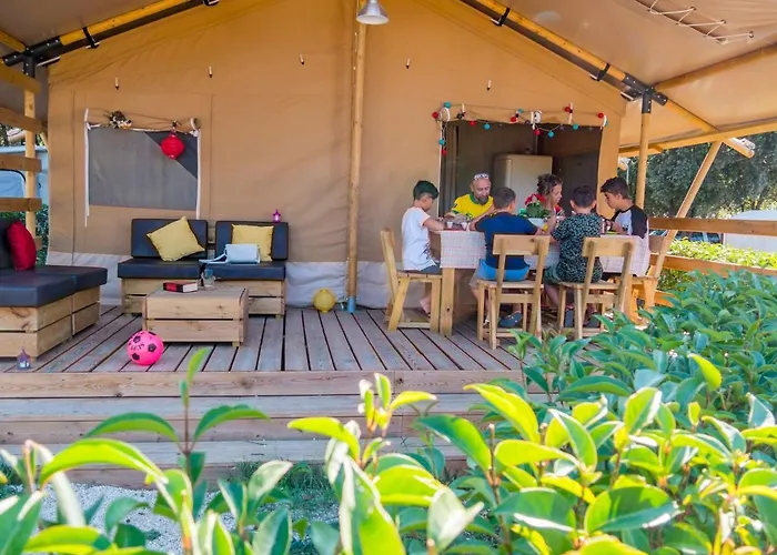 Tatil parkı Vacanceselect Premium Polari 3*